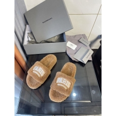 Balenciaga Slippers